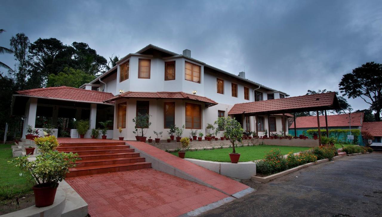 Ama Plantation Trails Coorg Villa Gonikoppal Buitenkant foto