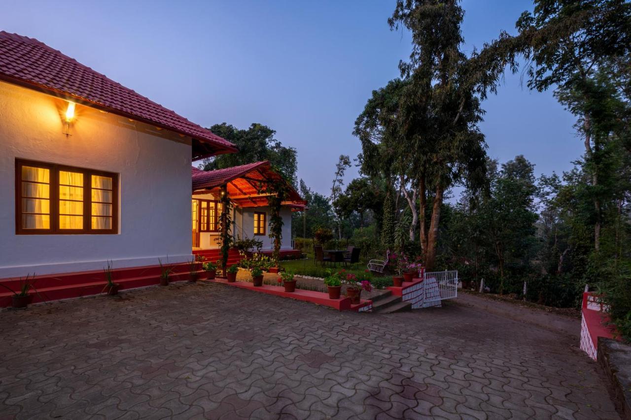 Ama Plantation Trails Coorg Villa Gonikoppal Buitenkant foto